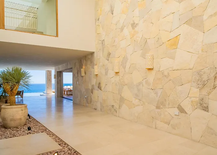 New Stunning Villa, Full Staff, Gym And Has Its Own Private Swimmable San José del Cabo