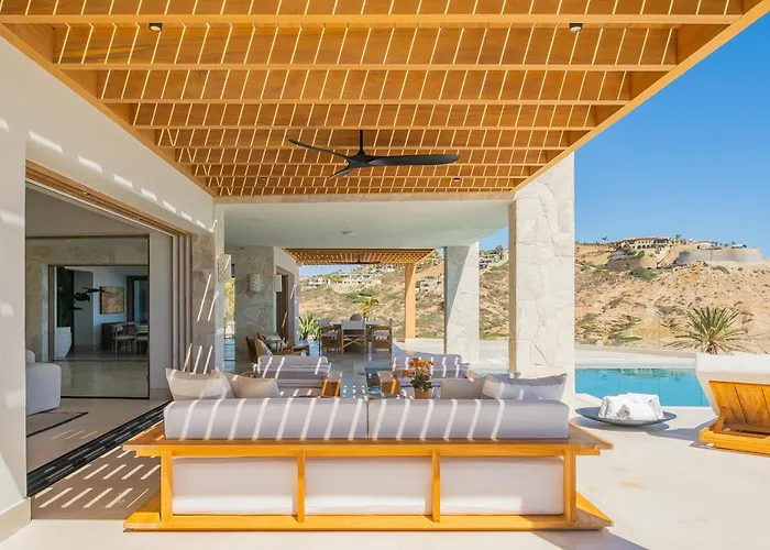 New Stunning Villa, Full Staff, Gym And Has Its Own Private Swimmable Villa San José del Cabo