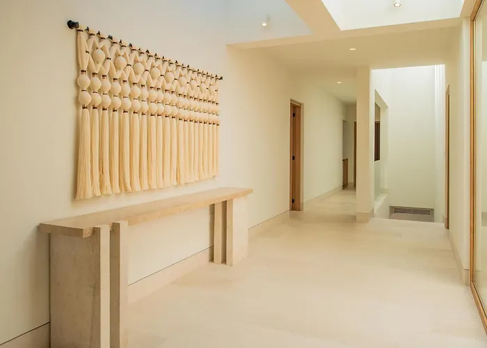 New Stunning Villa, Full Staff, Gym And Has Its Own Private Swimmable San José del Cabo