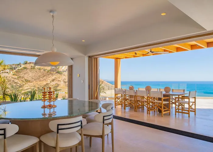 New Stunning Villa, Full Staff, Gym And Has Its Own Private Swimmable