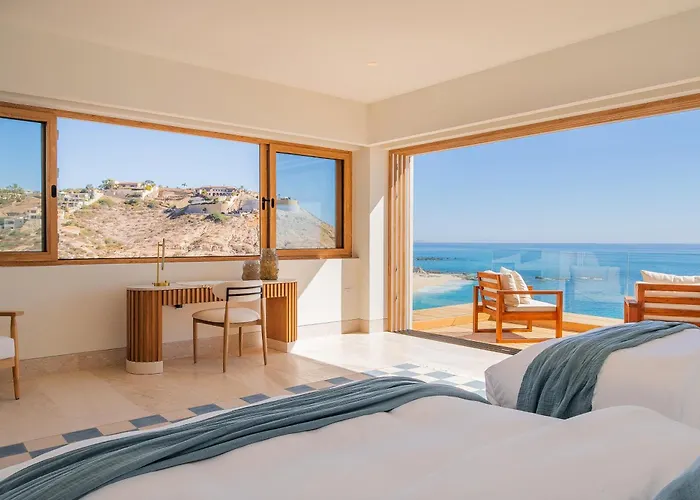 New Stunning Villa, Full Staff, Gym And Has Its Own Private Swimmable Villa