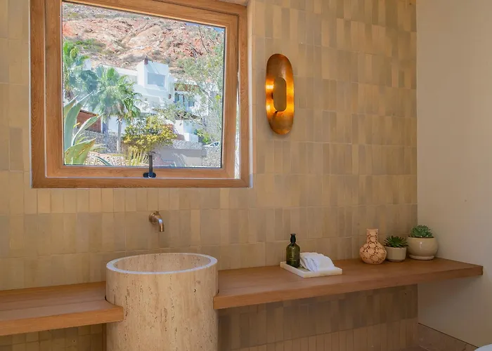 New Stunning Villa, Full Staff, Gym And Has Its Own Private Swimmable San José del Cabo