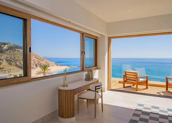 New Stunning Villa, Full Staff, Gym And Has Its Own Private Swimmable Villa