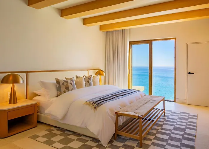 New Stunning Villa, Full Staff, Gym And Has Its Own Private Swimmable San José del Cabo