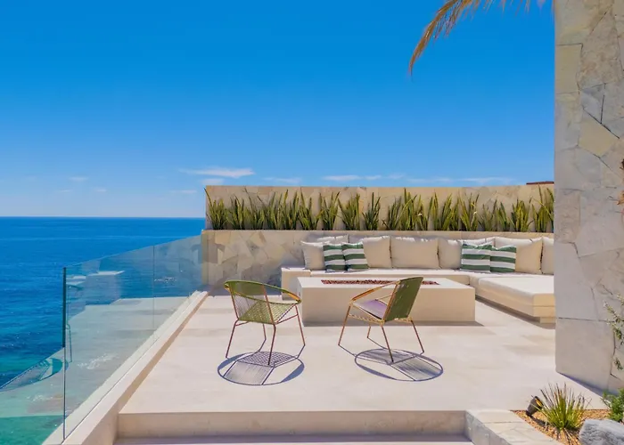 New Stunning Villa, Full Staff, Gym And Has Its Own Private Swimmable Villa San José del Cabo